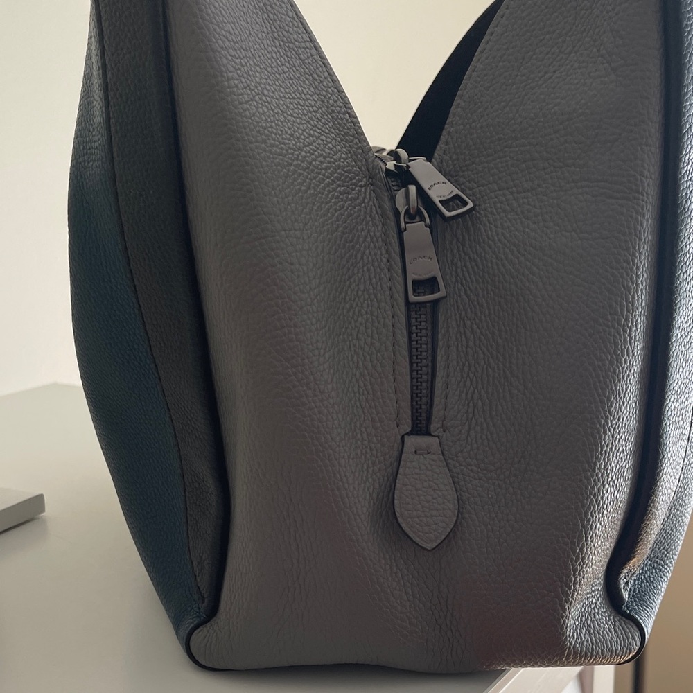 Coach Teal and Black Leather Shoulder Bag - Picture 3 of 6